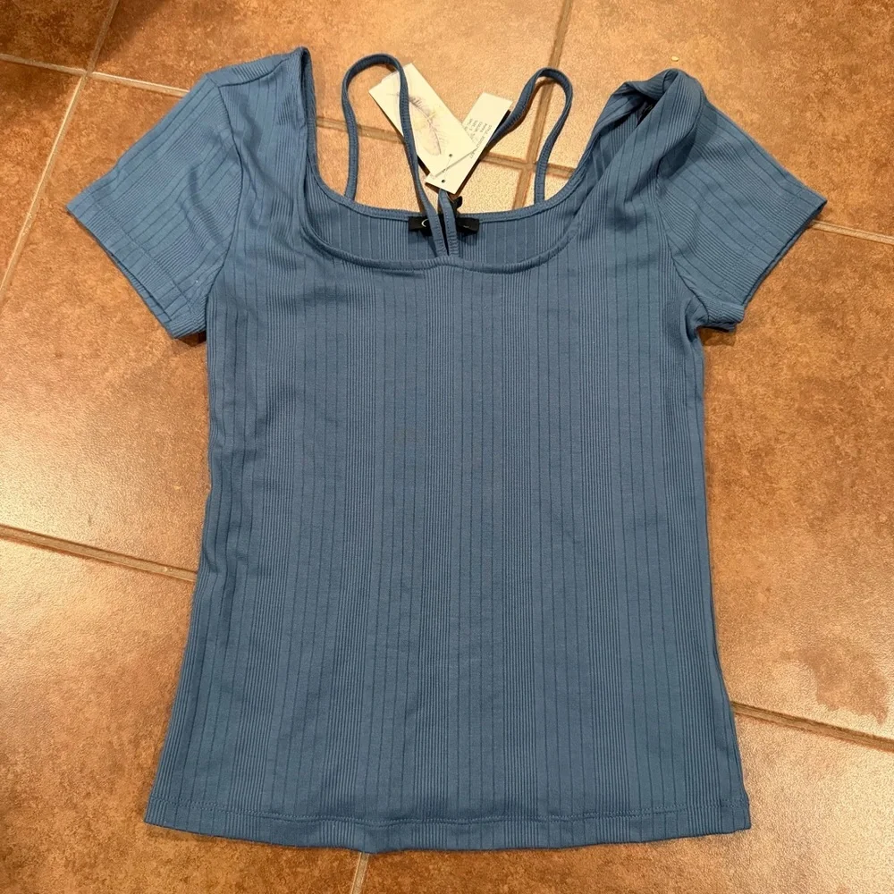 Jessica Simpson Blue Ribbed Top - Picture 1 of 3